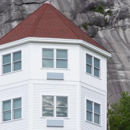 White Mountain Hotel And Resort-2